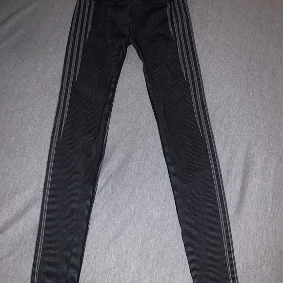Fabletics Ribbed Leggings - Picture 3 of 3